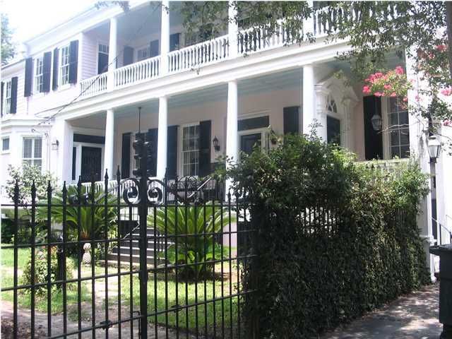 156 Wentworth St, Charleston, SC 29401