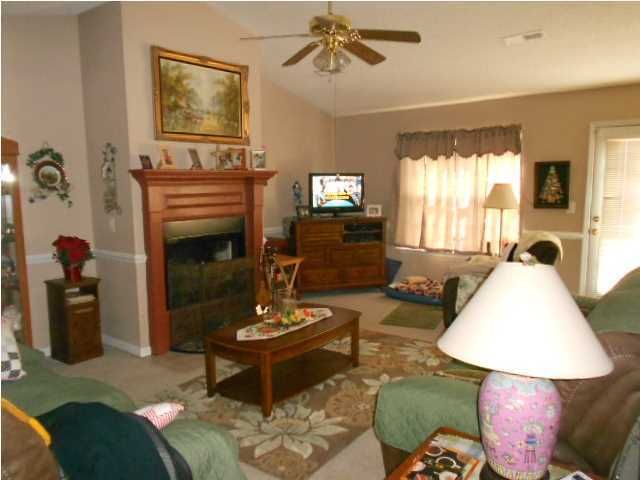 111 Cambridge Rd, Summerville, SC 29483