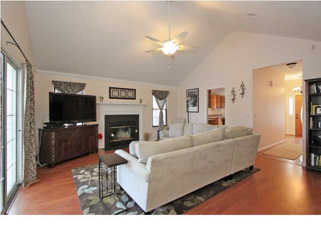 852 Harbor Place Dr, Charleston, SC 29412