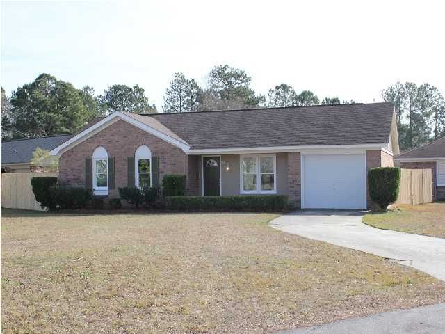 101 Gatehouse Dr, Summerville, SC 29483