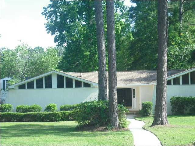 300 Red Fox Rn, Summerville, SC 29485