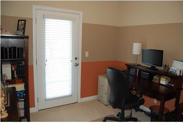 1025 Zinser Ln, Mount Pleasant, SC 29466