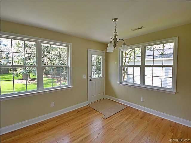1016 Riverview Dr, Hanahan, SC 29410