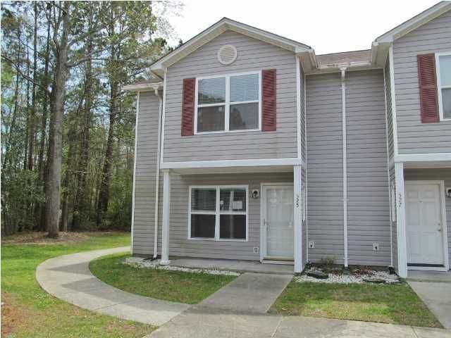 525 Travelers Blvd, Summerville, SC 29485