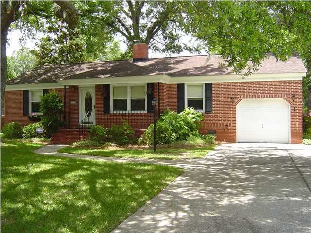 1232 Fort Dr, Hanahan, SC 29410