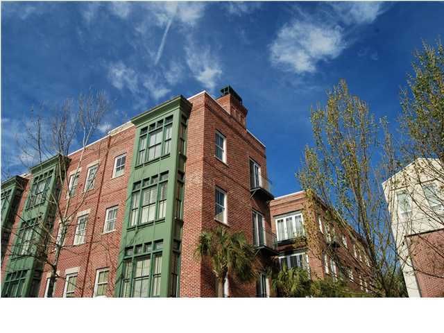 36 Prioleau St #36D, Charleston, SC 29401