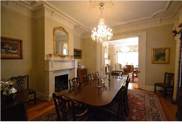 134 Tradd St, Charleston, SC 29401