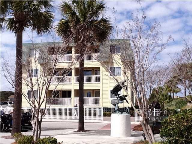 1400 Ocean Blvd #104A, Isle Of Palms, SC 29451
