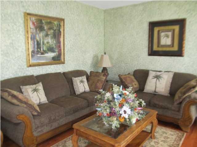5412 Langston Park Dr, North Charleston, SC 29420