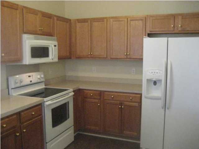105 Pointer Dr, Goose Creek, SC 29445