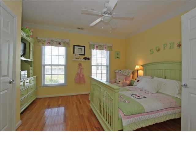 115 W 2nd St #115, Folly Beach, SC 29439