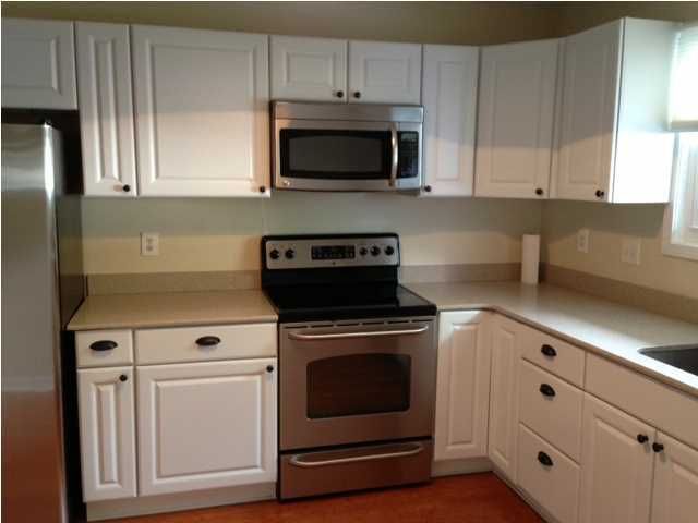 953 Myrtle Ct, Mount Pleasant, SC 29464