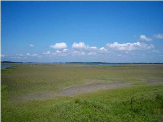 88 Mariners Cay, Folly Beach, SC 29439