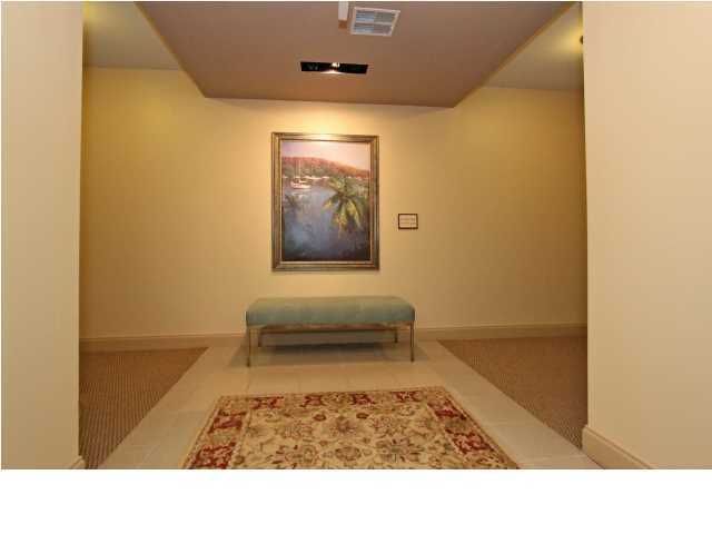 200 River Landing Dr #H210, Charleston, SC 29492