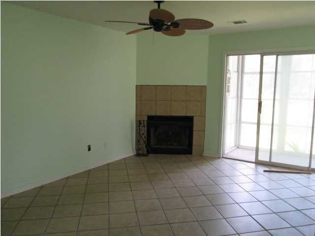 7930 Edgebrook Cir #E, North Charleston, SC 29418