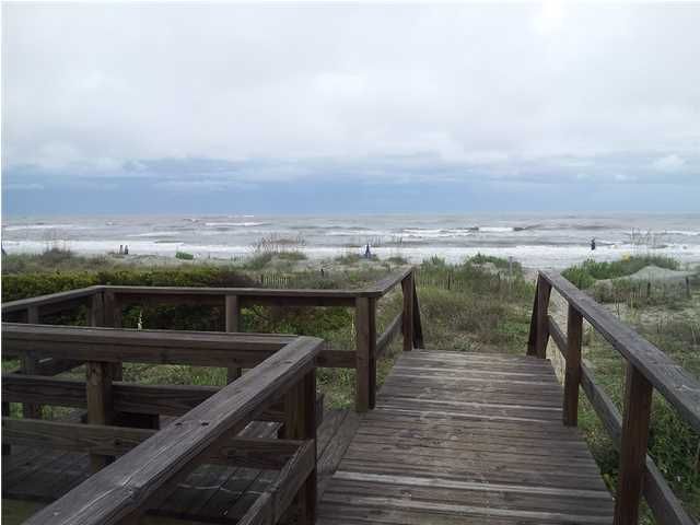 24 Beach Club, Isle Of Palms, SC 29451