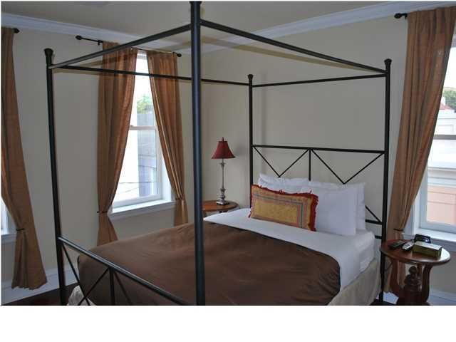 292 King St #201, Charleston, SC 29401