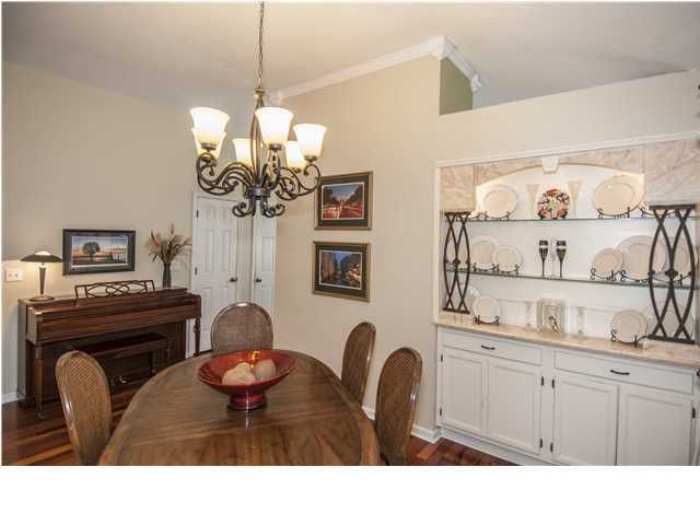 2061 Arundel Pl, Mount Pleasant, SC 29464