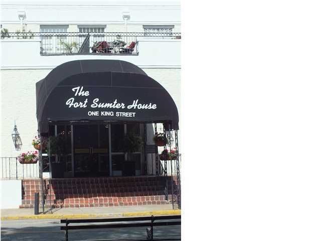 1 King St #605, Charleston, SC 29401