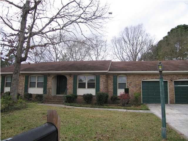 1006 Highland Pines Dr, Ladson, SC 29456