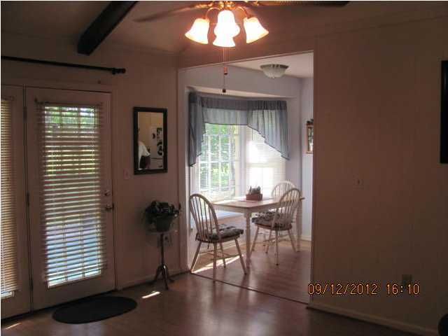 1117 Hampton Dr, Summerville, SC 29483