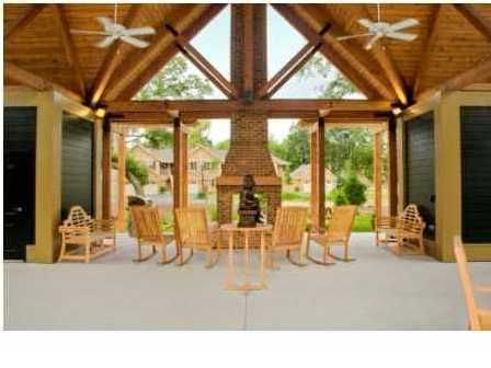 5509 Colonial Chatsworth Cir, North Charleston, SC 29418