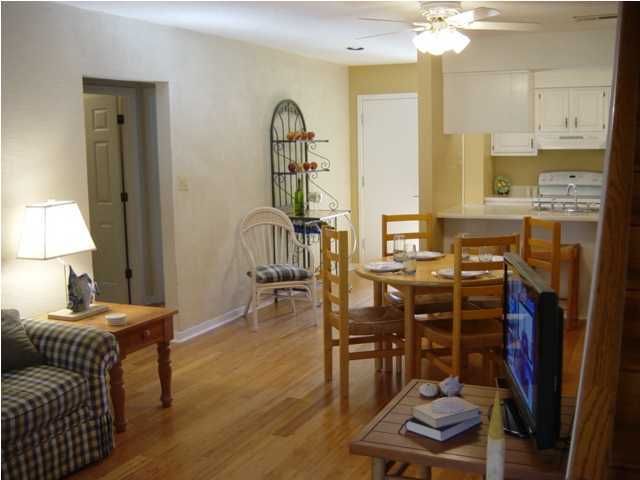 812 Club Cottage Ct, Edisto Beach, SC 29438