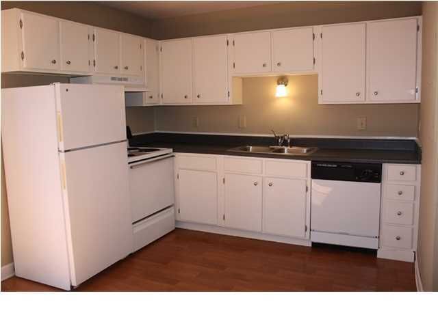 507 Stinson Dr #D9, Charleston, SC 29407
