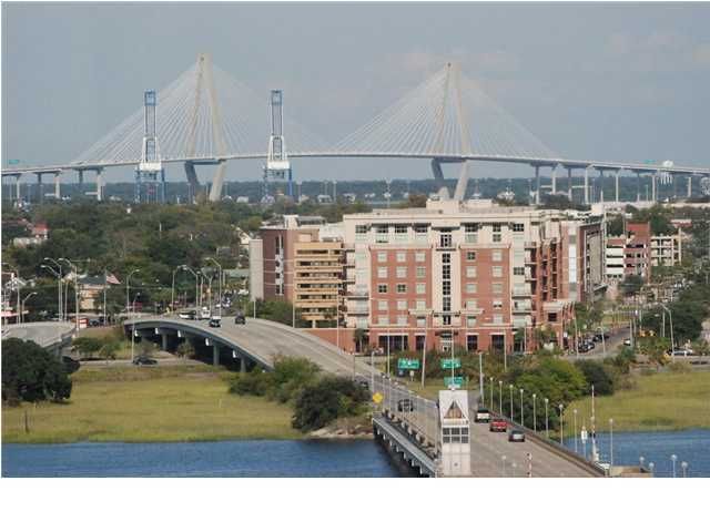 150 Bee St #807, Charleston, SC 29401