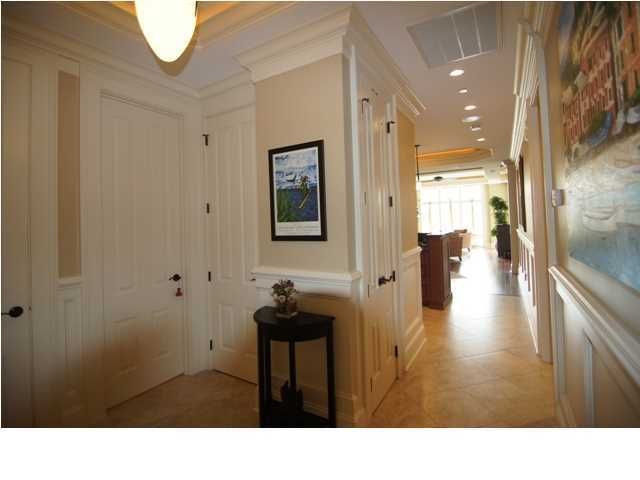 175 Concord St #306, Charleston, SC 29401