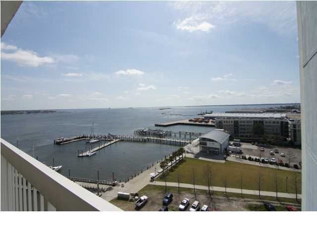330 Concord St #11H, Charleston, SC 29401