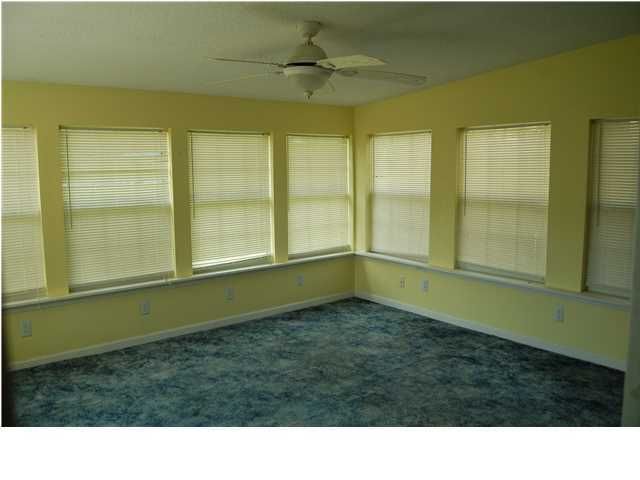 7640 Peggy Dr, North Charleston, SC 29418