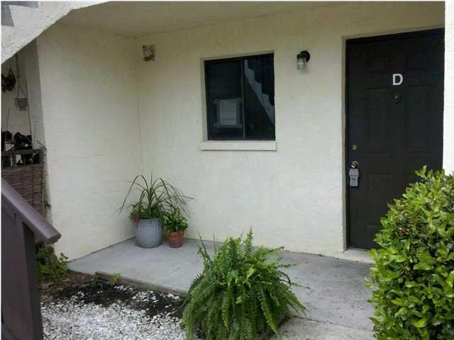 2166 Bees Ferry Rd #D, Charleston, SC 29414