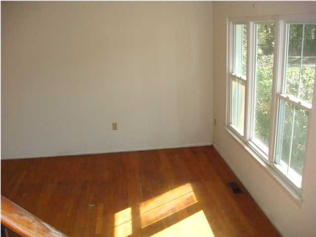 1805 Sandcroft Dr, Charleston, SC 29407