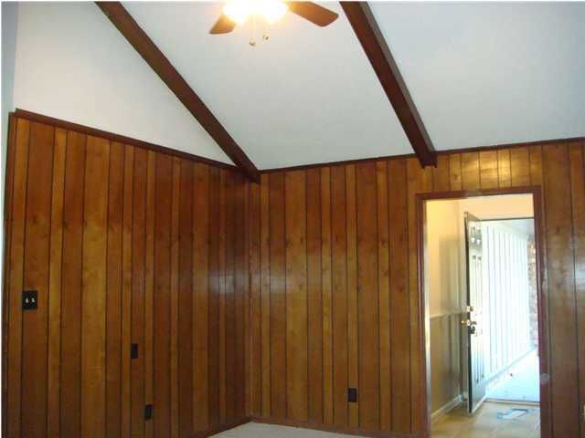 209 Bluebell Ave, Summerville, SC 29483