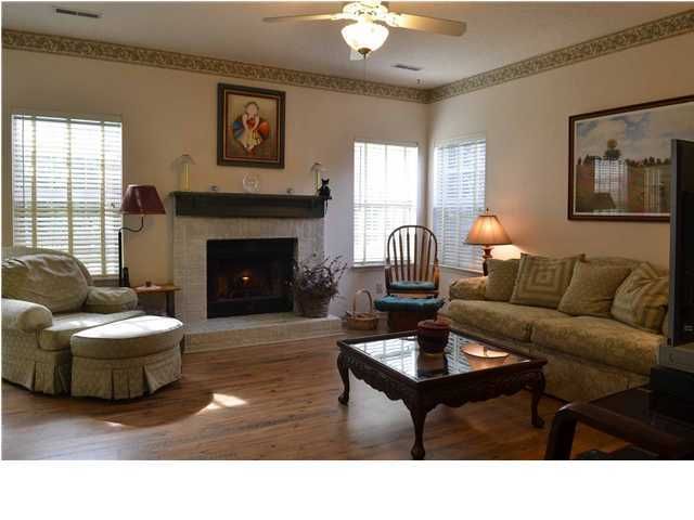 211 St Awdry St, Summerville, SC 29485