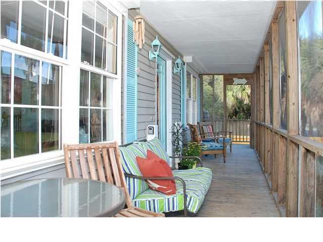 916 E Arctic Ave, Folly Beach, SC 29439