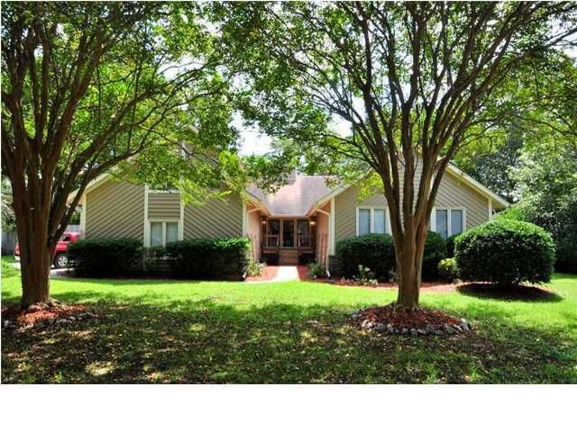 5 Hunters Forest Dr, Charleston, SC 29414
