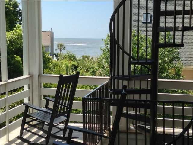 11 Dunecrest Ln, Isle Of Palms, SC 29451