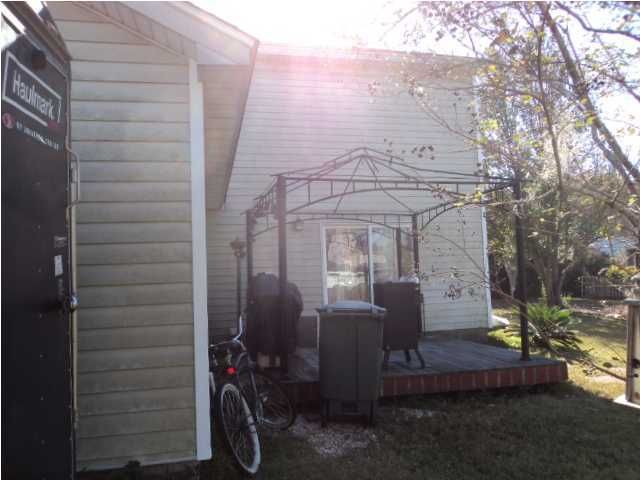 33 Three Pence, Charleston, SC 29414