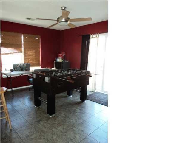 33 Three Pence, Charleston, SC 29414