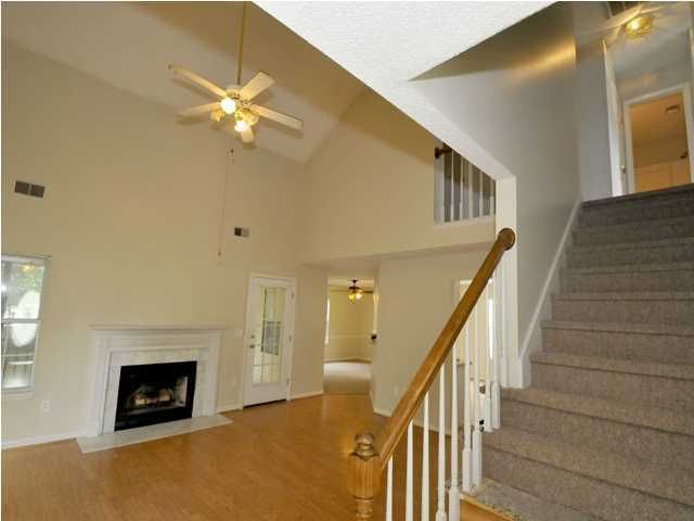 821 Harbor Place Dr, Charleston, SC 29412