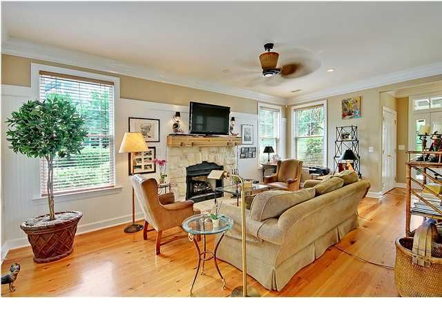 2030 Pierce St, Charleston, SC 29492