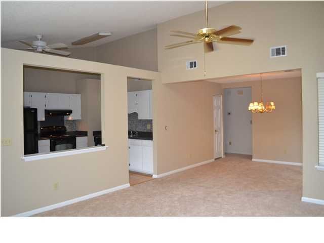 2042 Pinecone Ct, Mount Pleasant, SC 29466