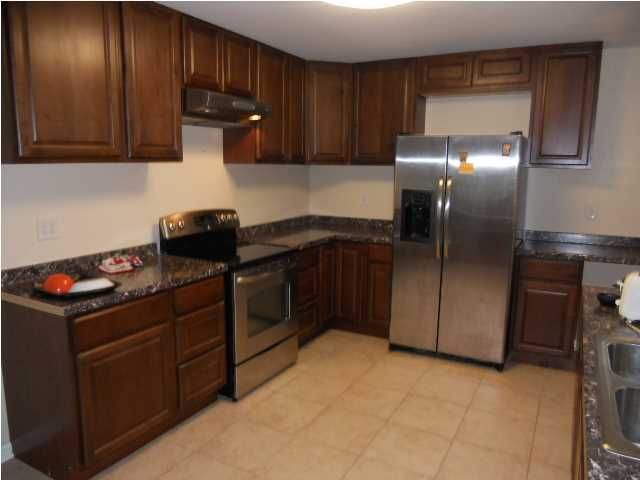 1428 River Front Dr, Charleston, SC 29407