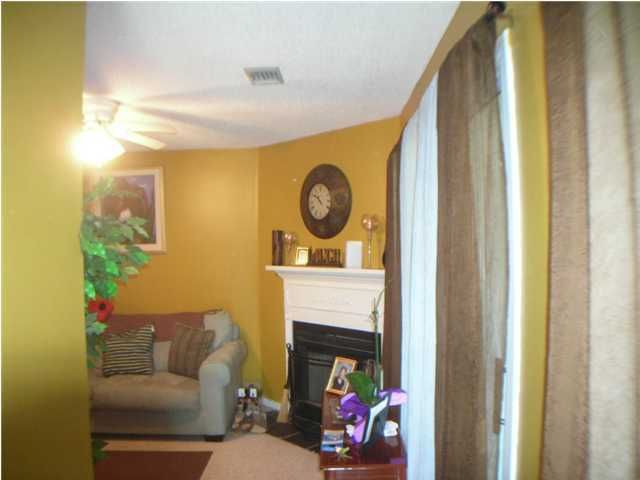 7935 Edgebrook Cir #A, North Charleston, SC 29418