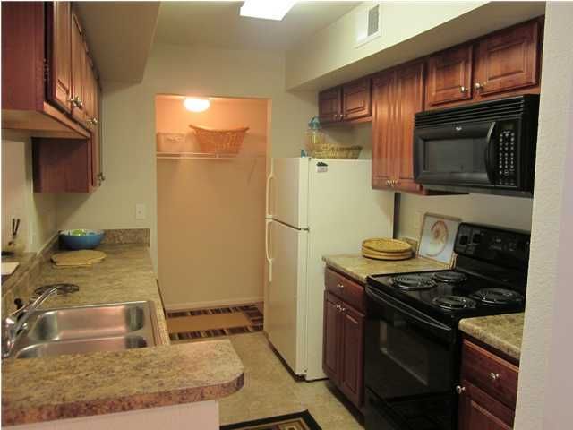 1481 Center St #1302, Mount Pleasant, SC 29464