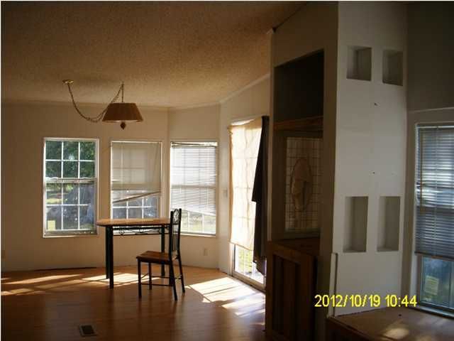 332 Tumbler Ave, Cross, SC 29436