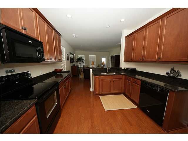 232 Cameron St, Summerville, SC 29483