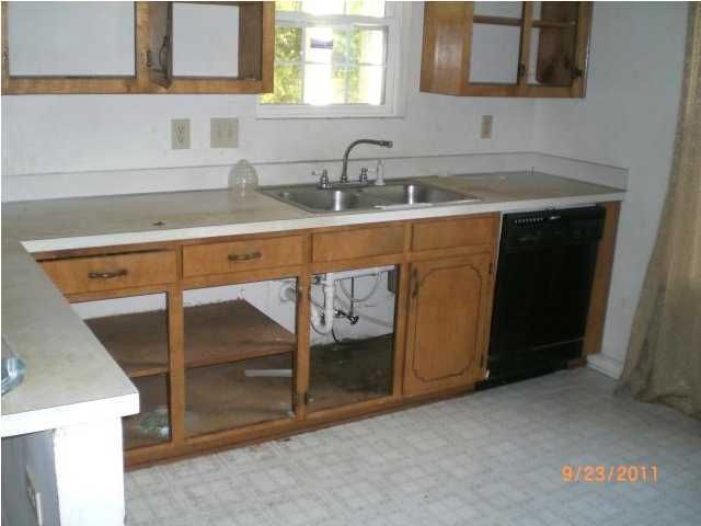 152 S Kingsbridge Dr, Goose Creek, SC 29445
